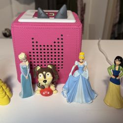 Tonies music Player And 5 characters