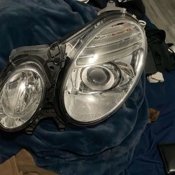 2009 Mercedes Benz E550 Sport Headlight W Ballast Driver Side 