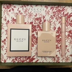 Gucci Bloom Perfume Set