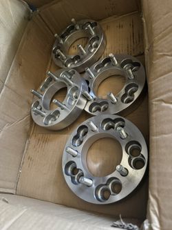 Adapters 5 Lug
