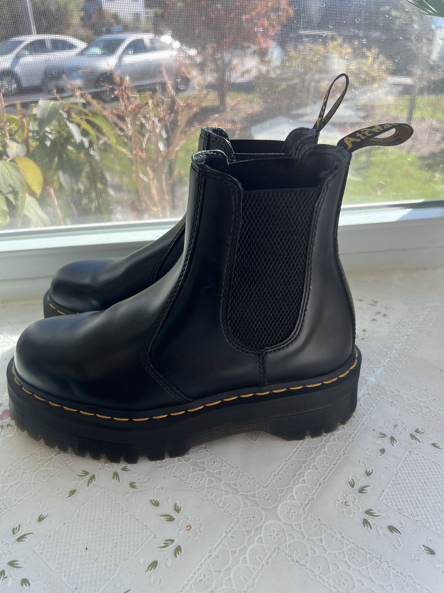 Platform Doc martens Size 7