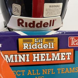 Helmet Mini, Lil’Riddell