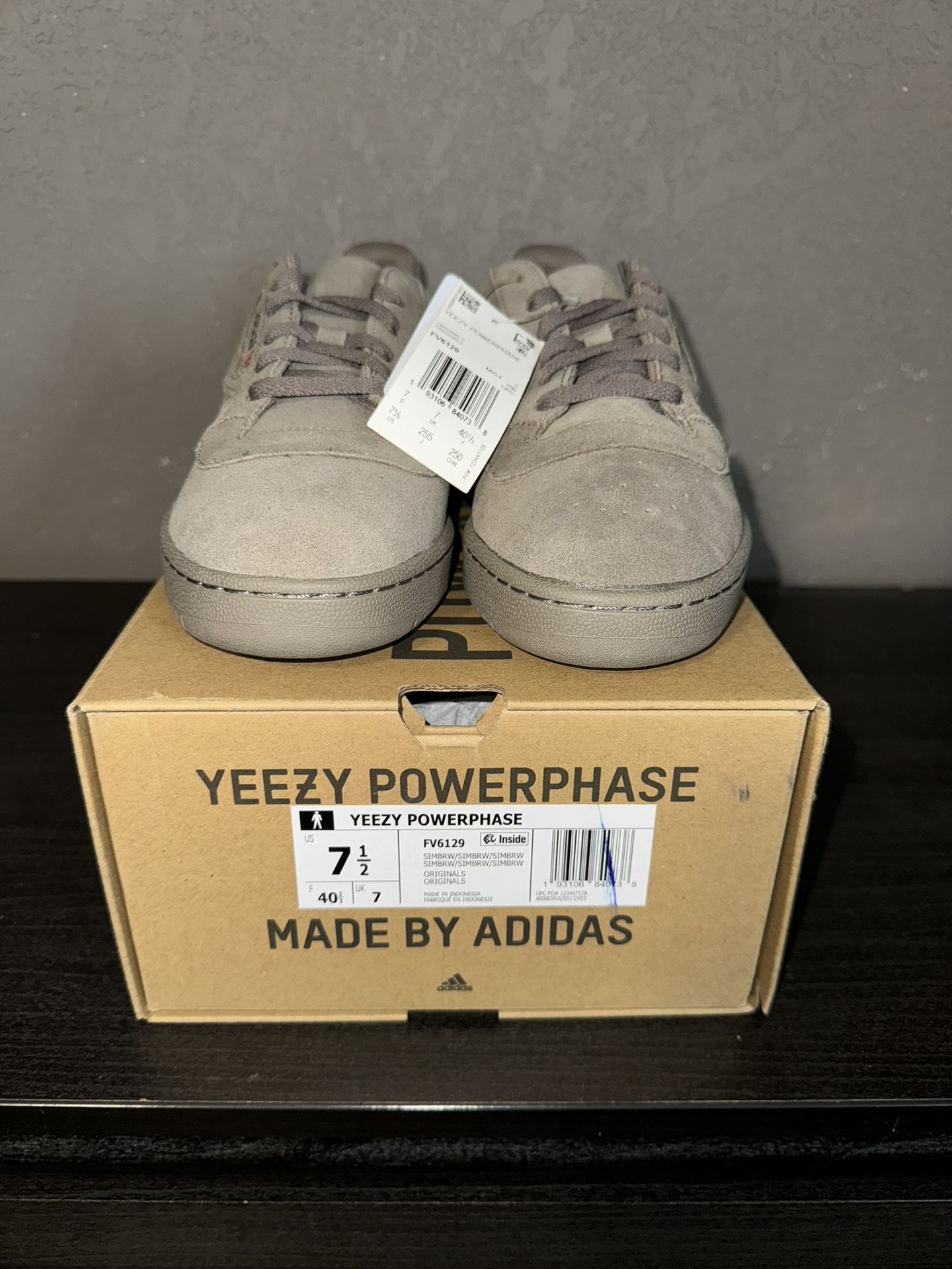 Adidas Yeezy Powerphase Simple Brown