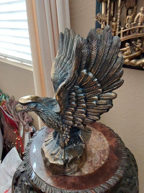 Eagle Metal Vintage Statue