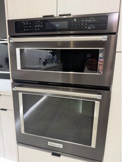 Combo wall unit microwave and oven