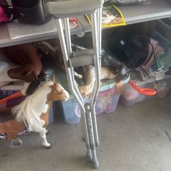 Youth Crutches