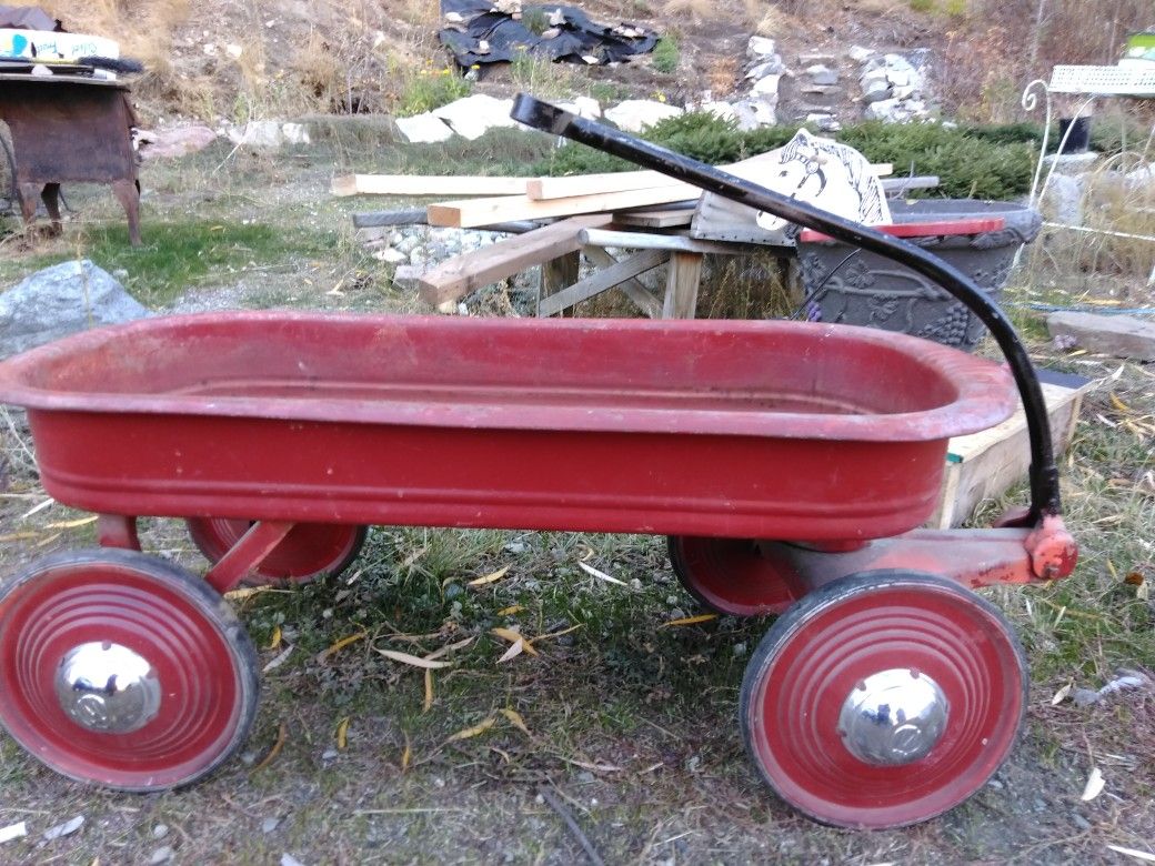 Old murrey wagon