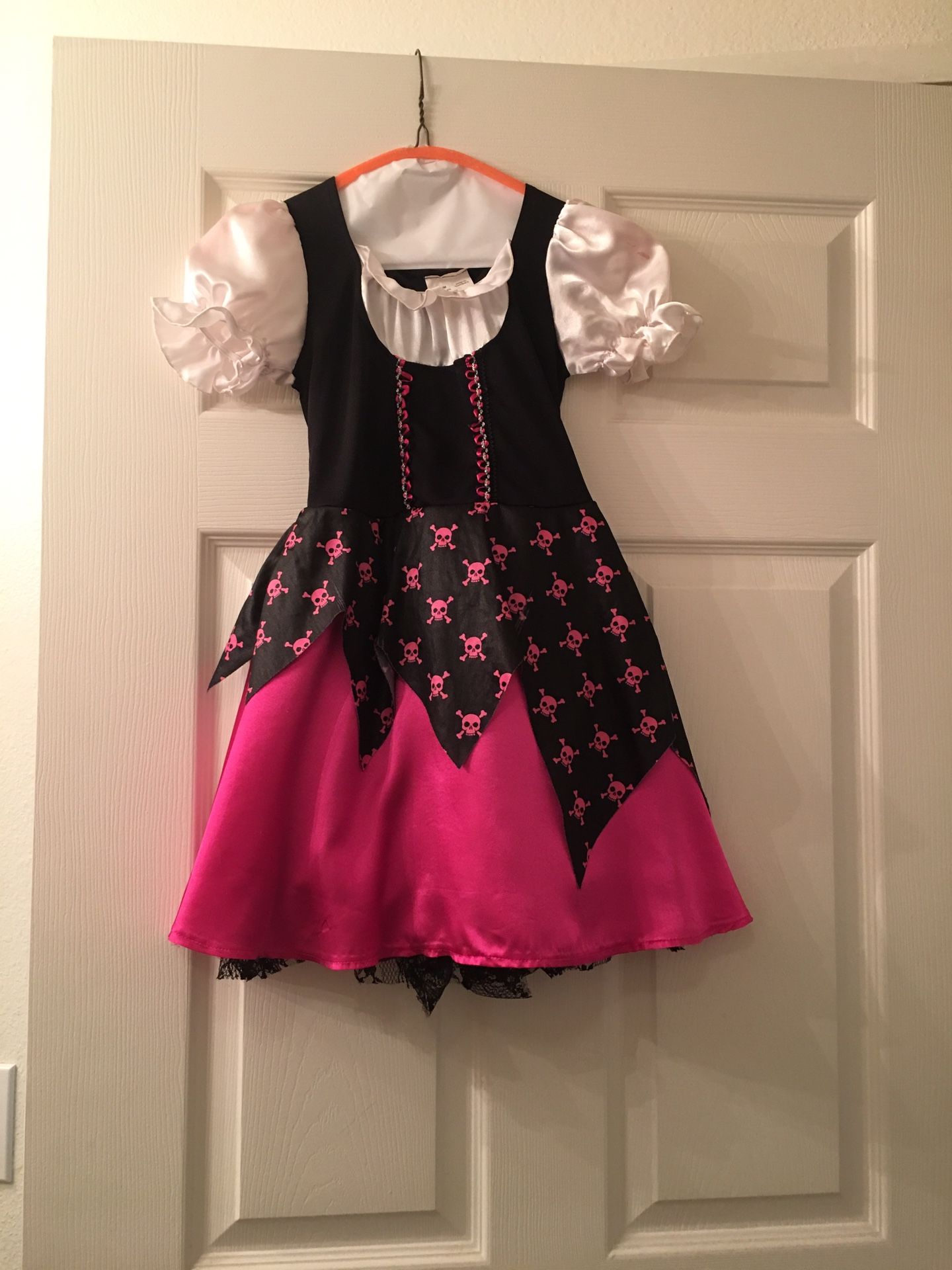 Pirate costume size 5/6