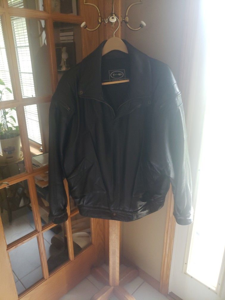 Men's Leather Bomber Jacket