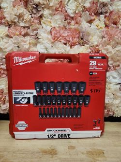 Milwaukee
SHOCKWAVE 1/2 in. Drive Metric 6 Point Impact Socket Set (29-Piece)