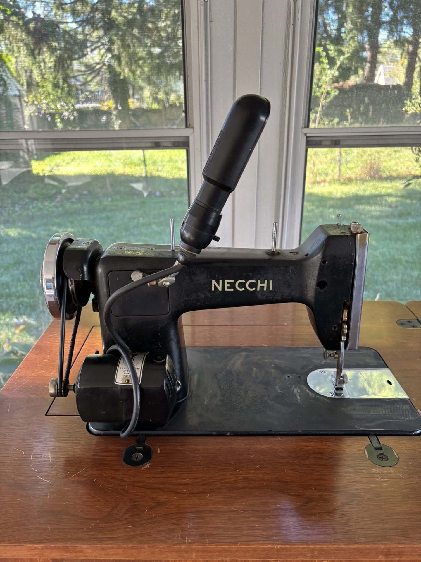 Vintage NECCI SAWING MACHINE