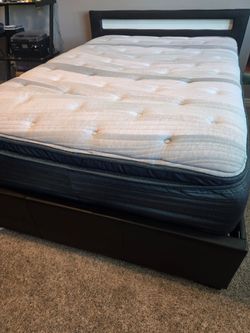 FULL SIZE BED FRAME
