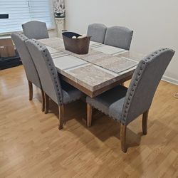 Dinning Table 