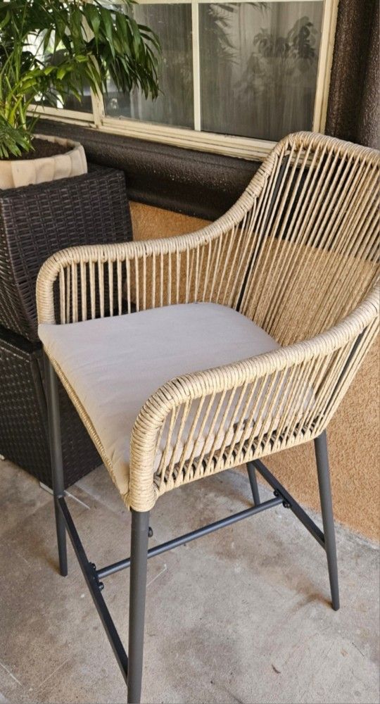 Woven Bar Stools Set Of 2 /outdoor Or Inside Furniture/Cash Only