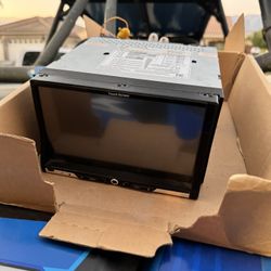 NITRO touchscreen radio