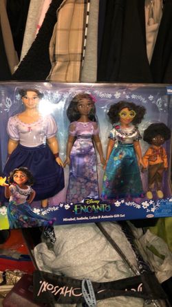 Disney Encanto doll set