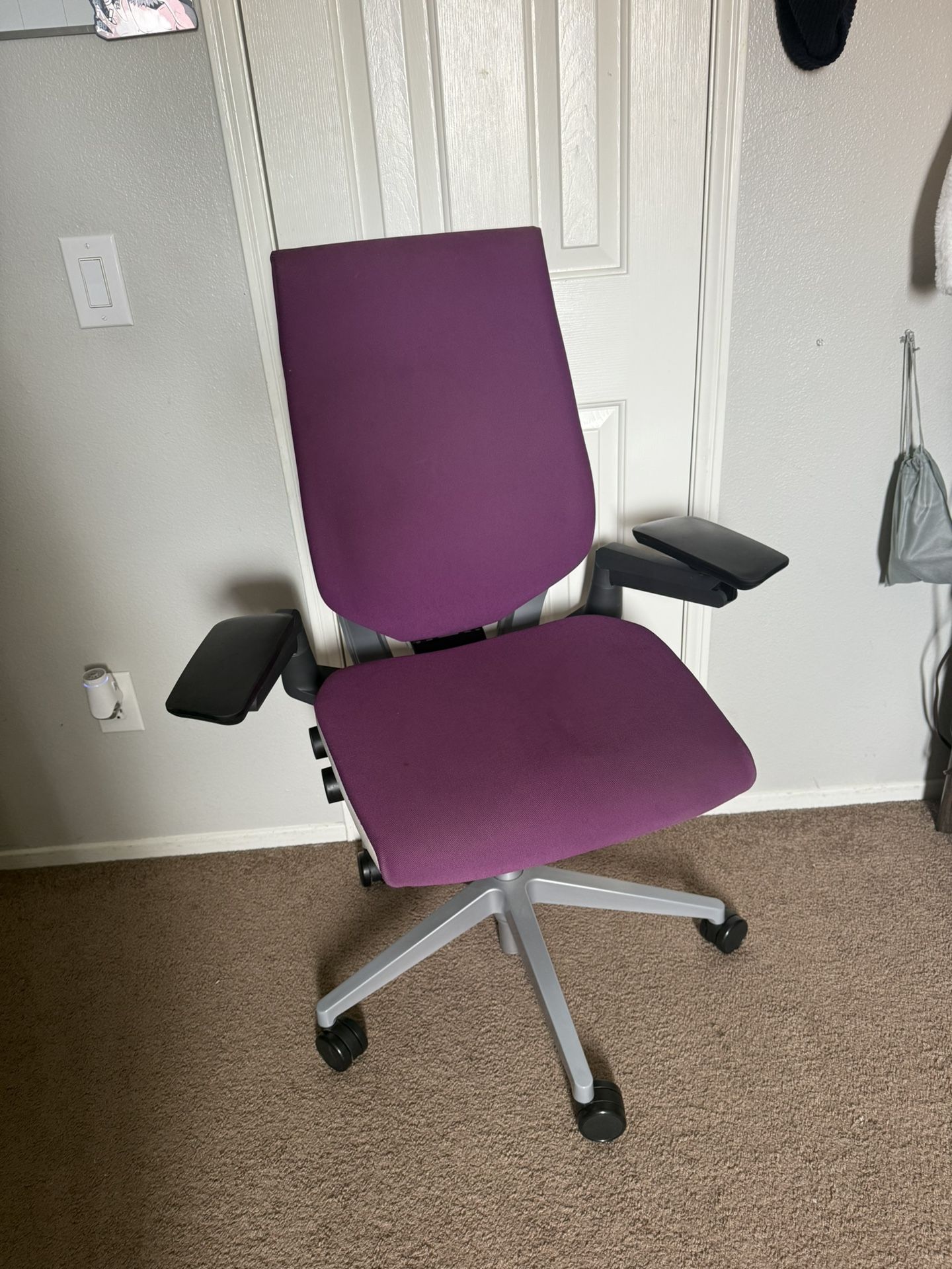 Steelcase Gesture Office Chair