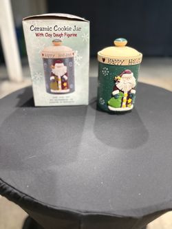 Vintage-Style Ceramic Santa Cookie Jar with Clay Dough Figurine 🎄