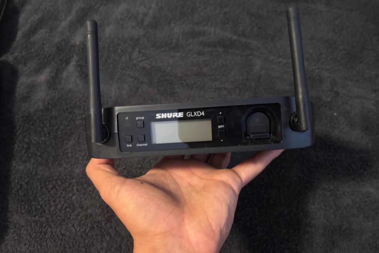SHURE WIRELESS INSTRUMENT LIKE NEW 