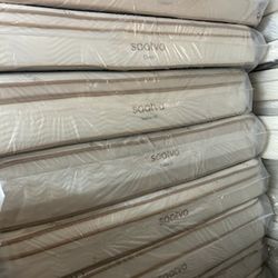 Luxury Saatva & Tempur-Pedic Mattresses – 50-80% Off!     •    Brand New, Minor Blemishes (Nothing That Affects Comfort)     •    King, Queen, Full, T