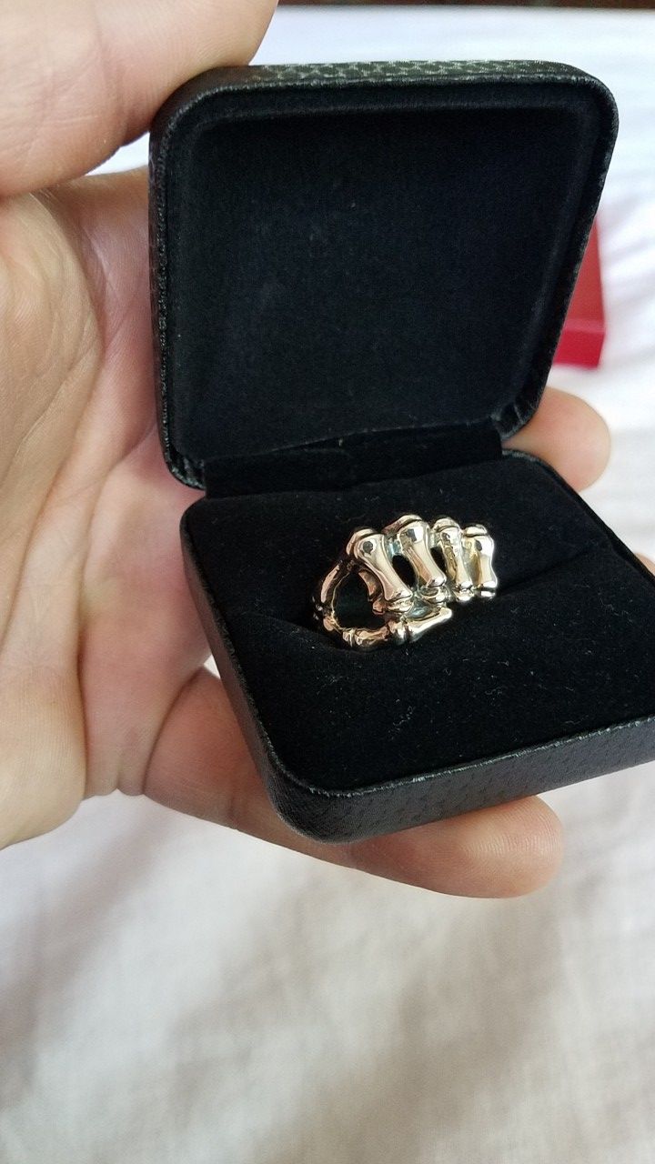 Skull Hand Ring