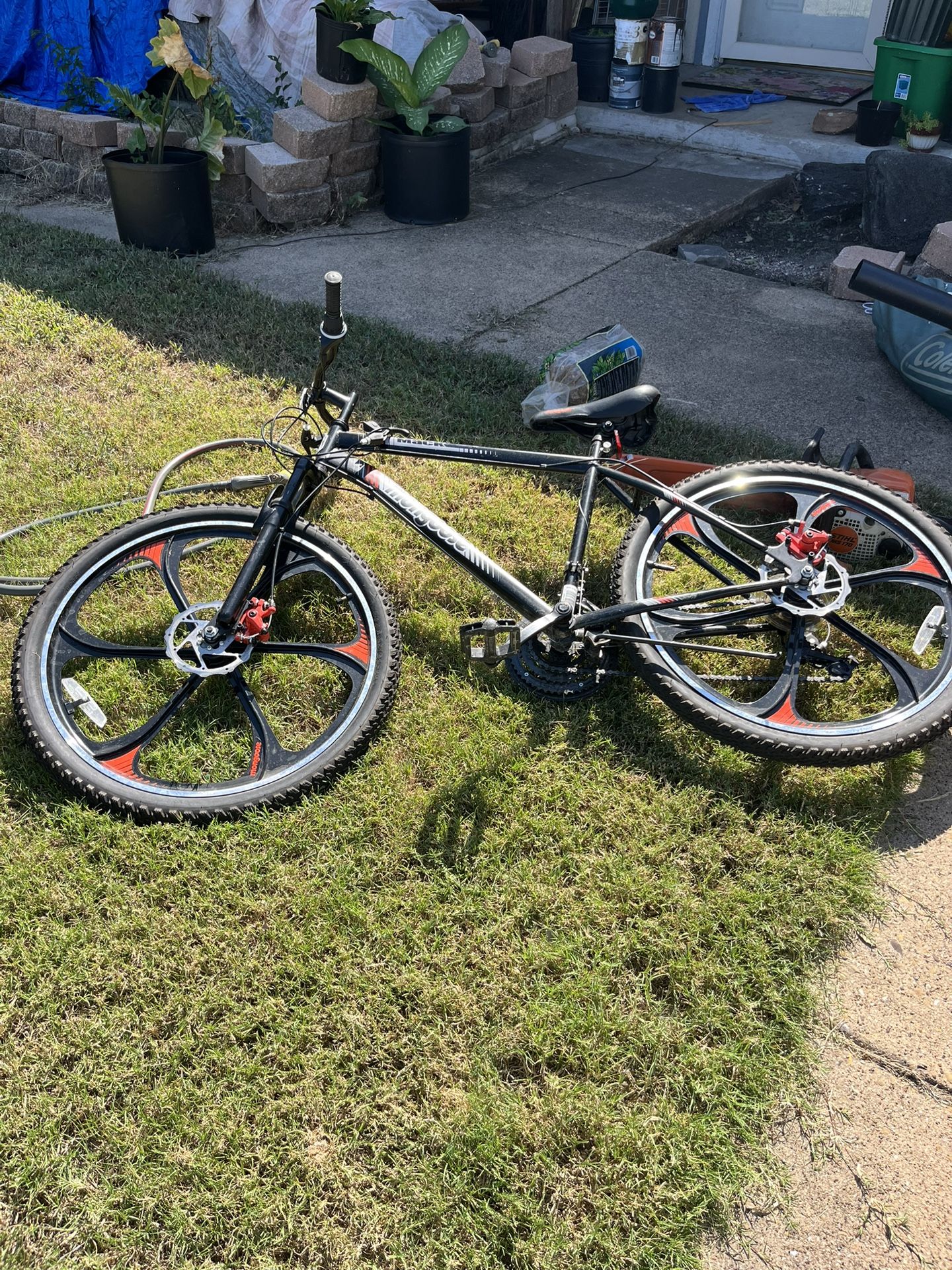 BICYCLE, MACK MOOSE; cross streets are Arapaho & Waterview