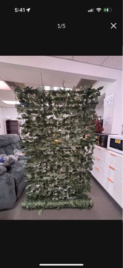 Moving sale!! Only $20 - 40 in. x95 in. Green Faux Ivy Leaf Decorative Artificial Privacy Fence