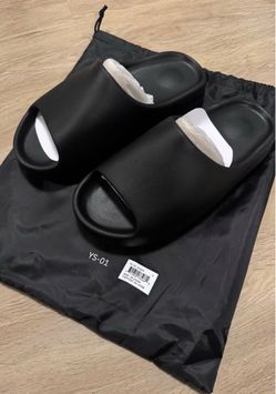 Black Yeezy slides