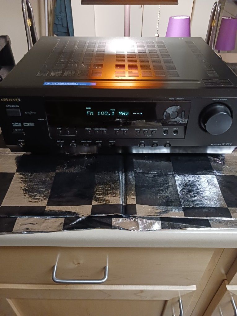 Onkyo Txsr304. 5.1 Channel Home Theater Receiver Like New! Loud!!