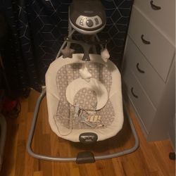 Graco Baby Swing