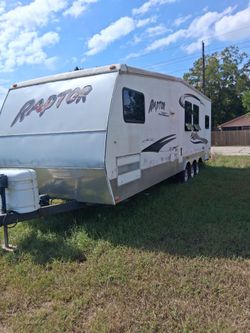 2006 RAPTOR RV /Ready to move in