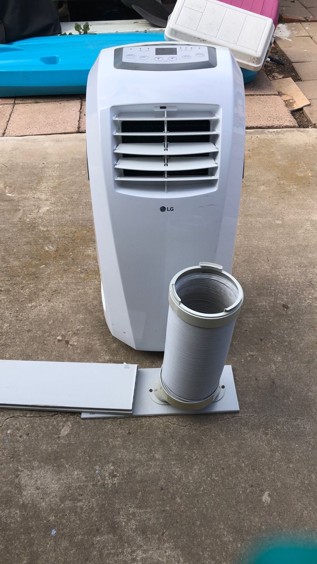 LG Portable AC 10,000 BTU With The Hose And Attached Windows
