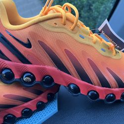 Brand new size 9 1/2 in men’s