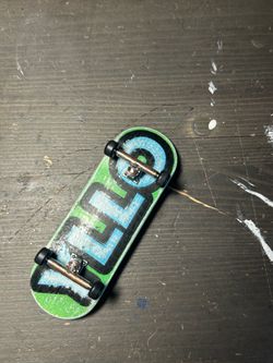 Yllo fingerboard