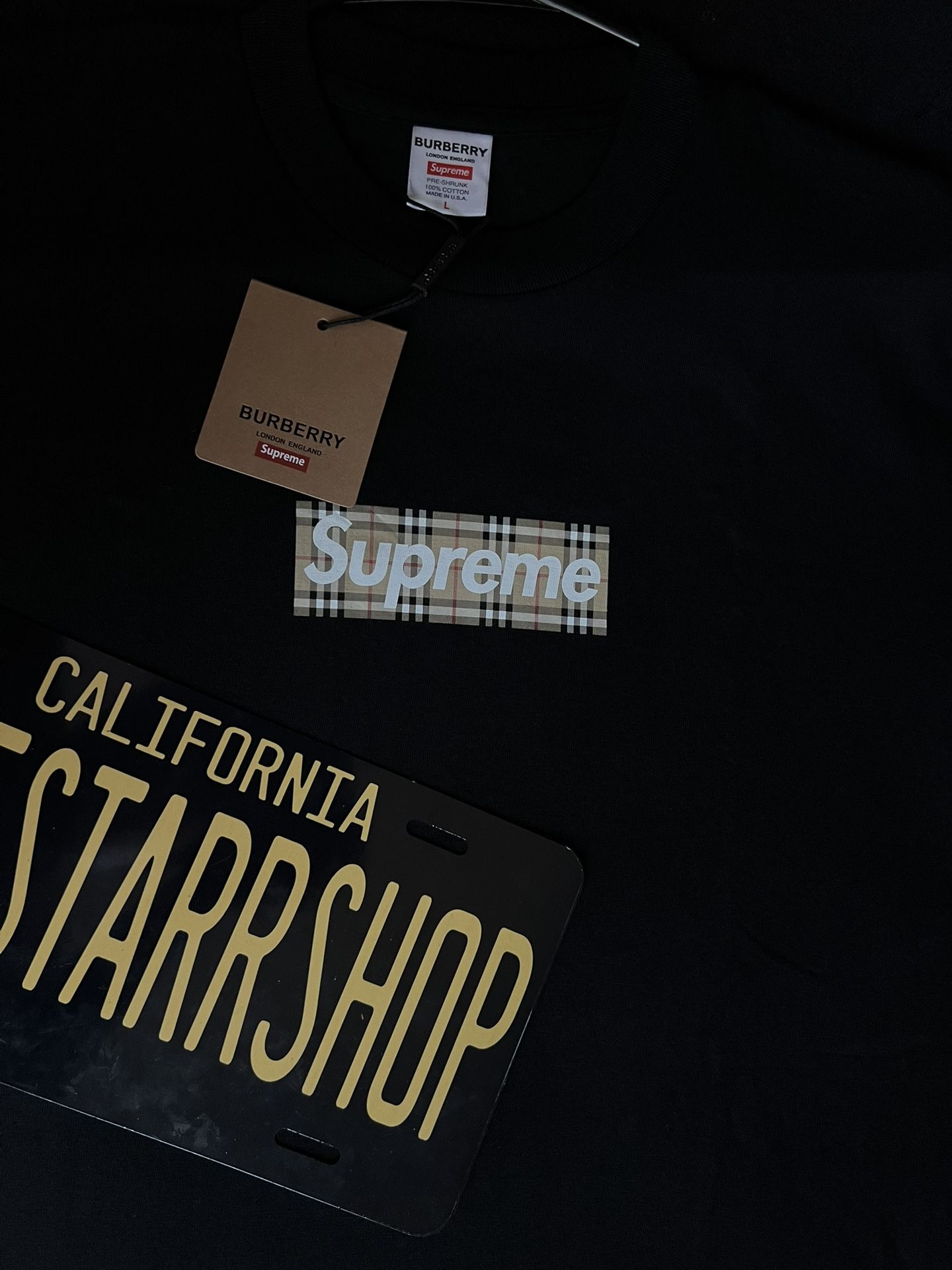 SUPREME TEE
