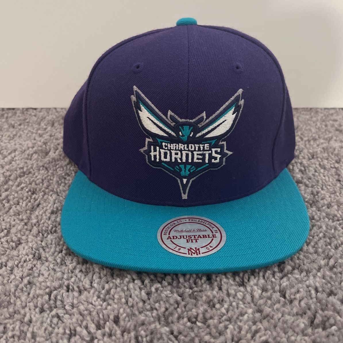 New Charlotte Hornets Mitchell & Ness Corduroy Hardwood Classics SnapBack  Hat for Sale in Anaheim, CA - OfferUp