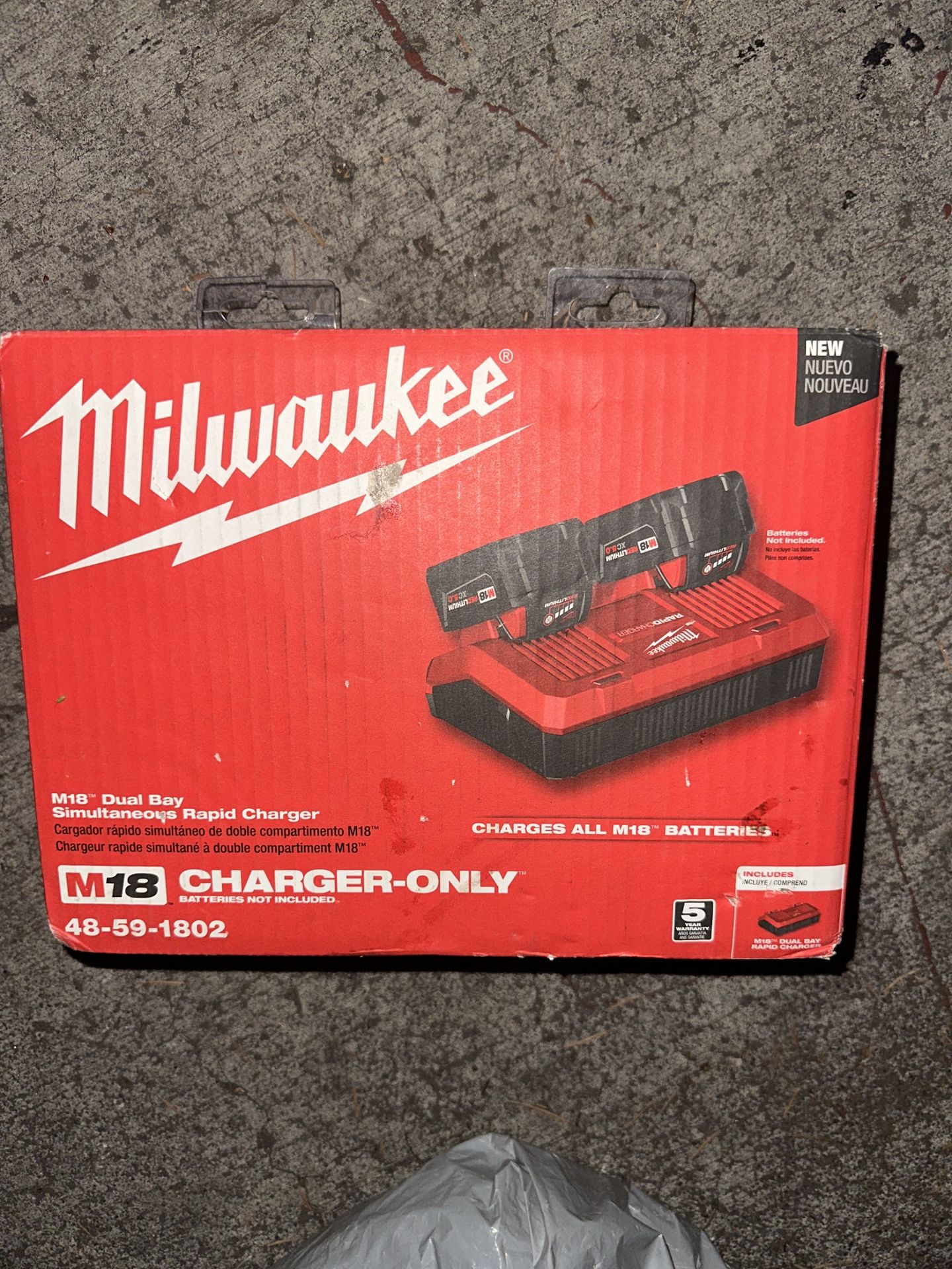 Milwaukee M18 Dual Battery Fast Charger 48-59-1802