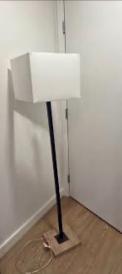 Floor lamp