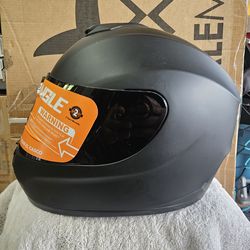 Full Face Motorcycle Helmet Tinted and Clear Visor Meet Dot Approved - Large