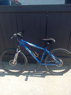 Giant Mountain Bike.