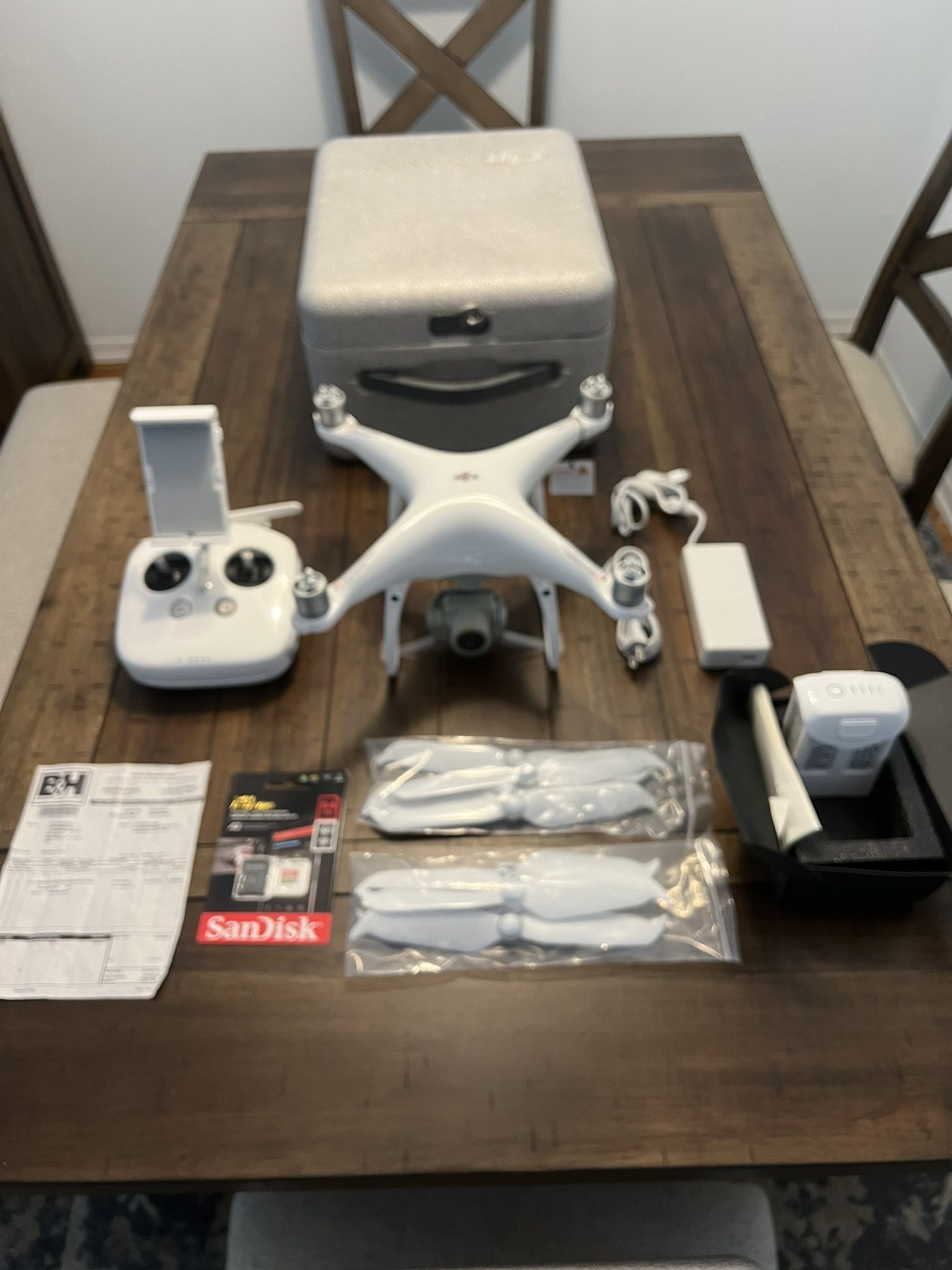 NEW DJI Phantom 4 PRO V2.0 NEVER USED