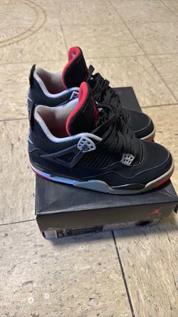 Jordan 4 retro Size 4