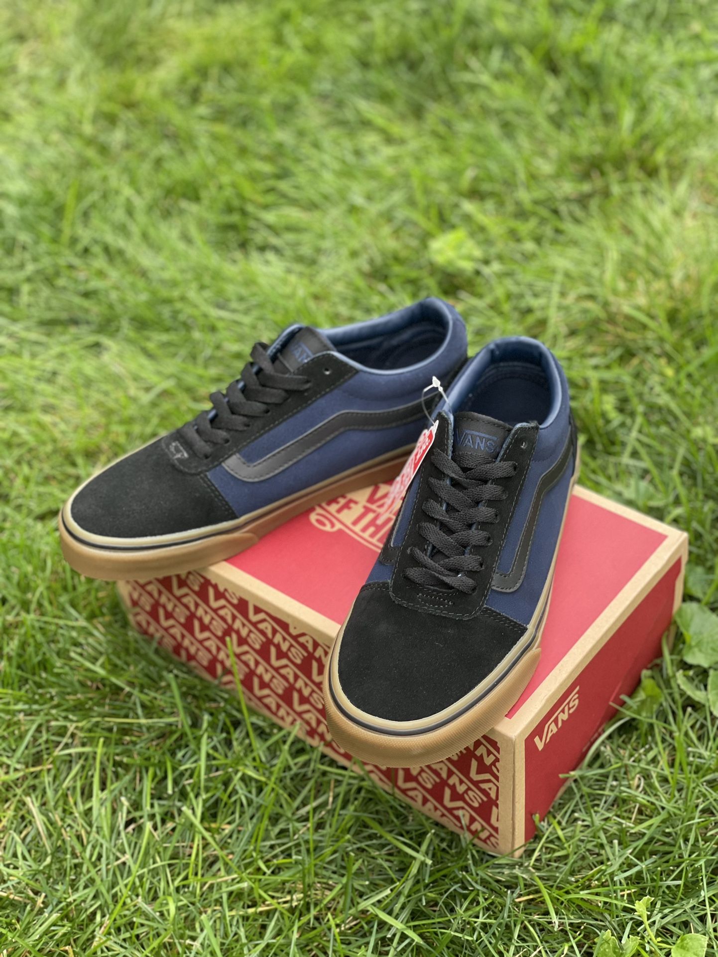 Men Size 8 VANS Ward Suede Dress Blues/Black