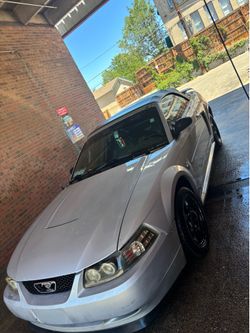 2004 Ford Mustang