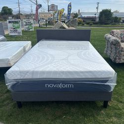 Queen Size Platform Bed Frame With NovaForm Mattress. Mint Condition. 