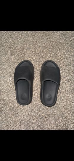 Men Yeezy Slide Onyx Size 5