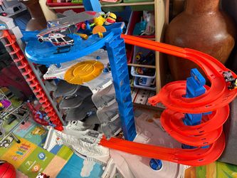 Hot wheels Super ultimate garage