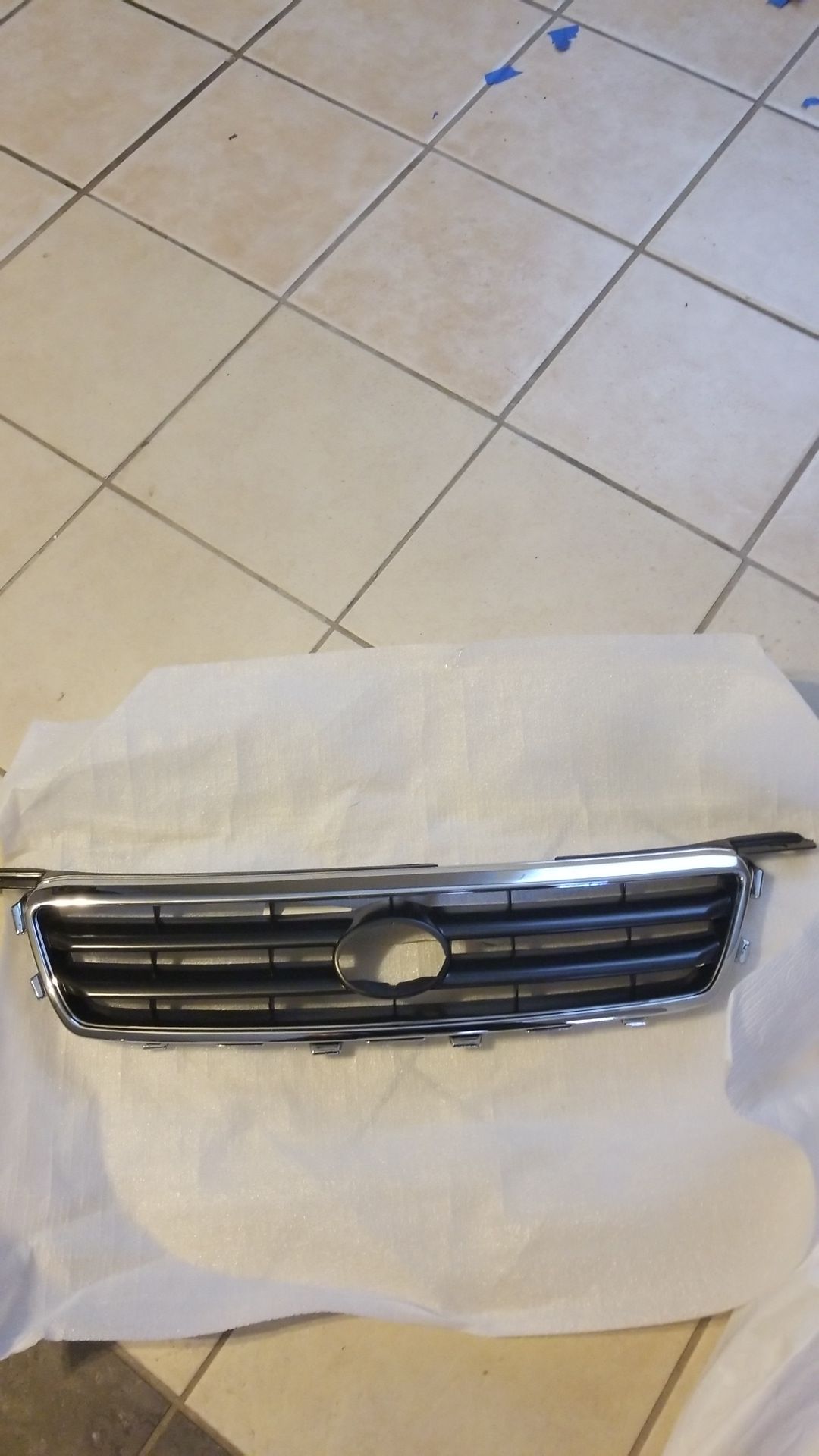 96-01 TOYOTA CAMRY GRILLE