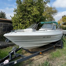 Bayliner Boat 
