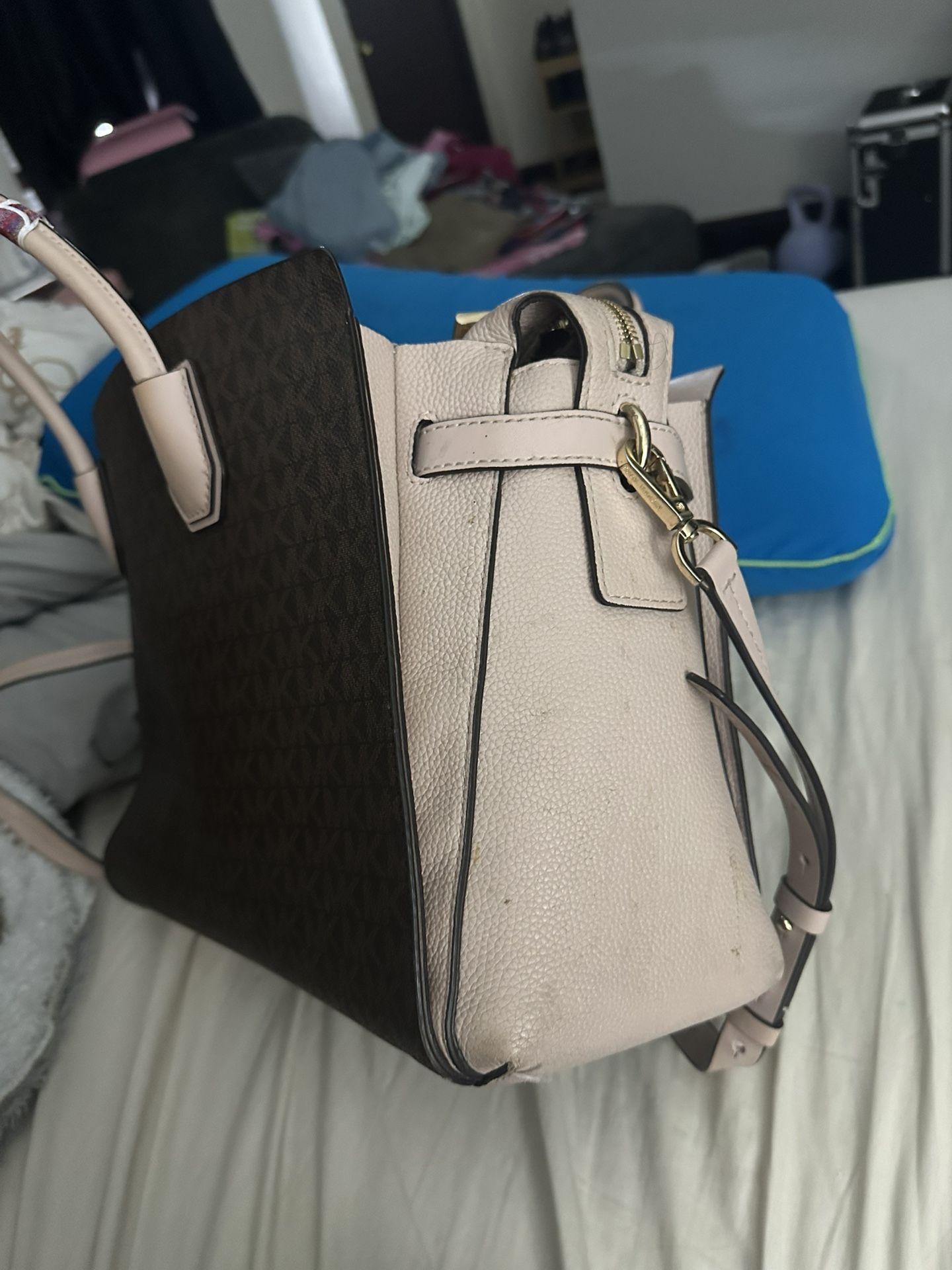 Authentic Michael Kors Leather Purse